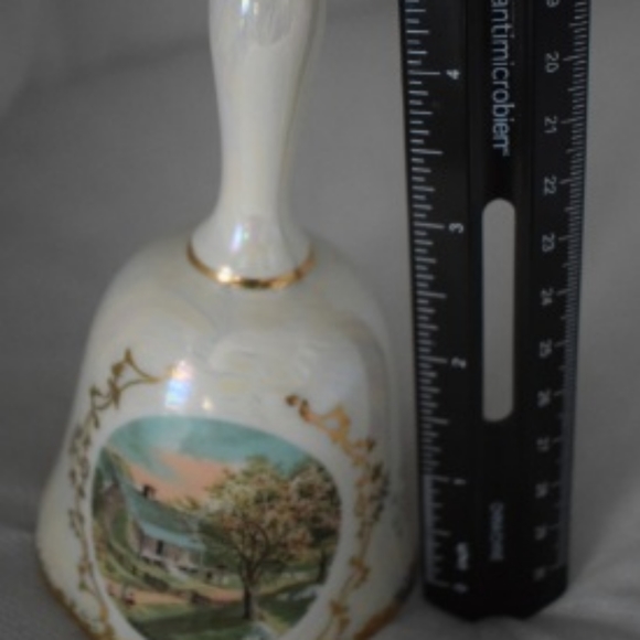 Norcrest Cameron Currier&Ives Spring bell| 9/10 - Picture 4 of 8